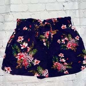 Paper bag waist shorts